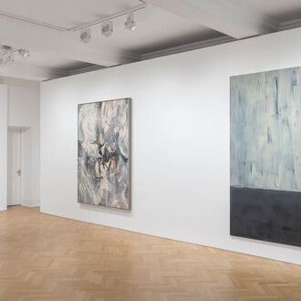 Various artists, Potential colour, exhibition view. Courtesy of Galerie Max Hetzler