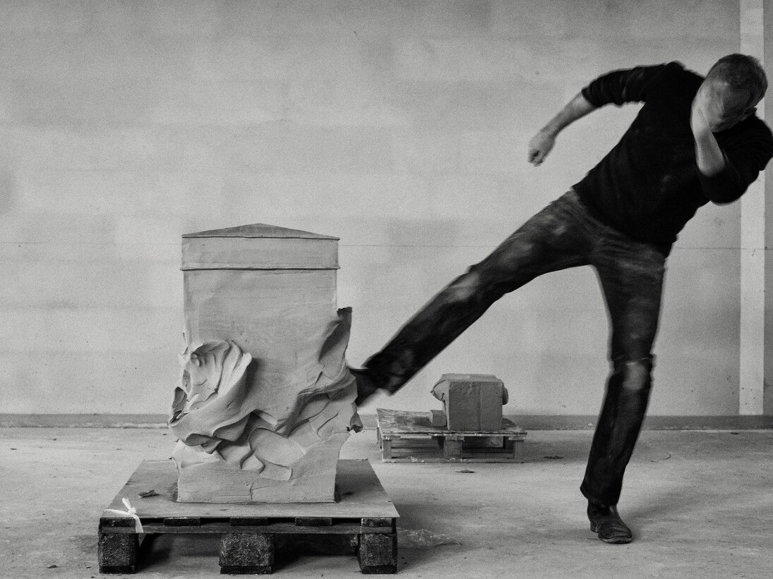 Erwin Wurm. Courtesy of 21er Haus