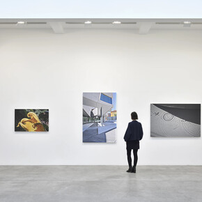 James Welling, Thought objects, Italy and France, exhibition view. Courtesy of Marian Goodman Gallery