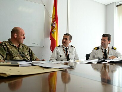 Naval Station Rota, Cádiz, Spain (Feb. 5, 2019) – Spanish Navy Commander Francisco San Martín and British Royal Navy Commander John Payne met to discuss future NATO maritime collaborations during Exercise ARRCADE Dreadnought 2019