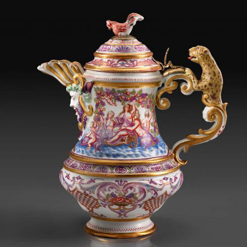 Du Paquier manufactory, Ewer, 1725–30, Hard-paste porcelain, H: 8 5/8 inches, The Frick Collection, gift from the Melinda and Paul Sullivan, Collection, 2016, Photo: Michael Bodycomb