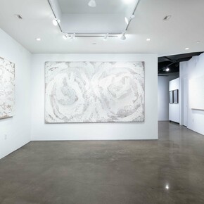 Martin Kline. In Monochrome, exhibition view. Courtesy of Heather Gaudio Fine Art
