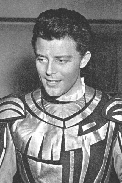 Gérard Philipe performing The Cid