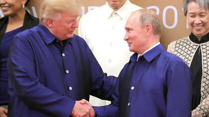 Vladimir Putin & Donald Trump at APEC Summit in Da Nang, Vietnam, 10 November 2017