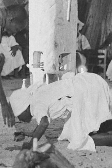 Ceremonia vudú fotografiada por Roger Pic en 1966, catálogo de la Biblioteca Nacional de Francia
