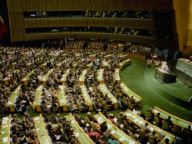 Durante décadas, la Naciones Unidas funcionó como un foro donde los conflictos entre grandes potencias podían canalizarse por vías diplomáticas, incluso en los momentos más tensos de la Guerra Fría