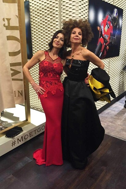 Ana Lozano y Victoria Abril vistiendo diseños de Daluna en la gala de los premios Goya 2016