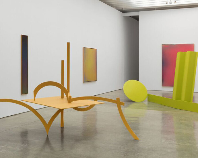Caro & Olitski: 1965 – 1968. Courtesy of Paul Kasmin