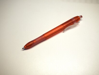 Bolígrafo de tinta rojo