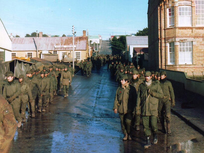Soldados argentinos en las Islas Malvinas, 1982