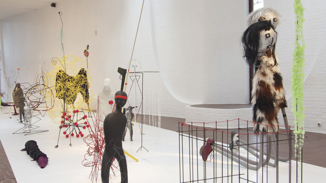 Henk Visch, Exactly how I remembered it, 2014.
Installation de 58 œuvres exposées au Middelheimmuseum, Anvers, Belgique.
© Adagp Paris 2015 / © Henk Visch.
Photo Henk Visch.