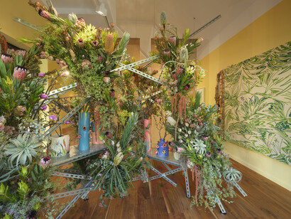 Various artists, En este momento, exhibition view. Courtesy of Anthony Meier