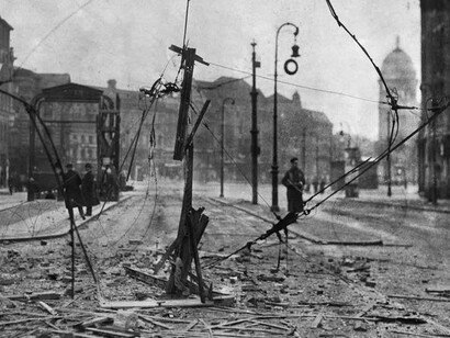 Berlin in the 1918/19 Revolution. Courtesy of Museum für Fotografie