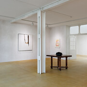 Various artists, Körperlich, exhibition view. Courtesy of Hauser & Wirth