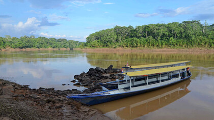 El río Tambopata en la Amazonia peruana