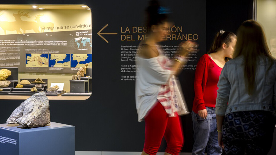 GeoSeville, Exhibition view. Courtesy of Casa de la Ciencia 