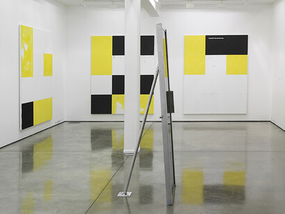 Gardar Eide Einarsson and Oscar Tuazon, Exhibition view. Courtesy of Maureen Paley