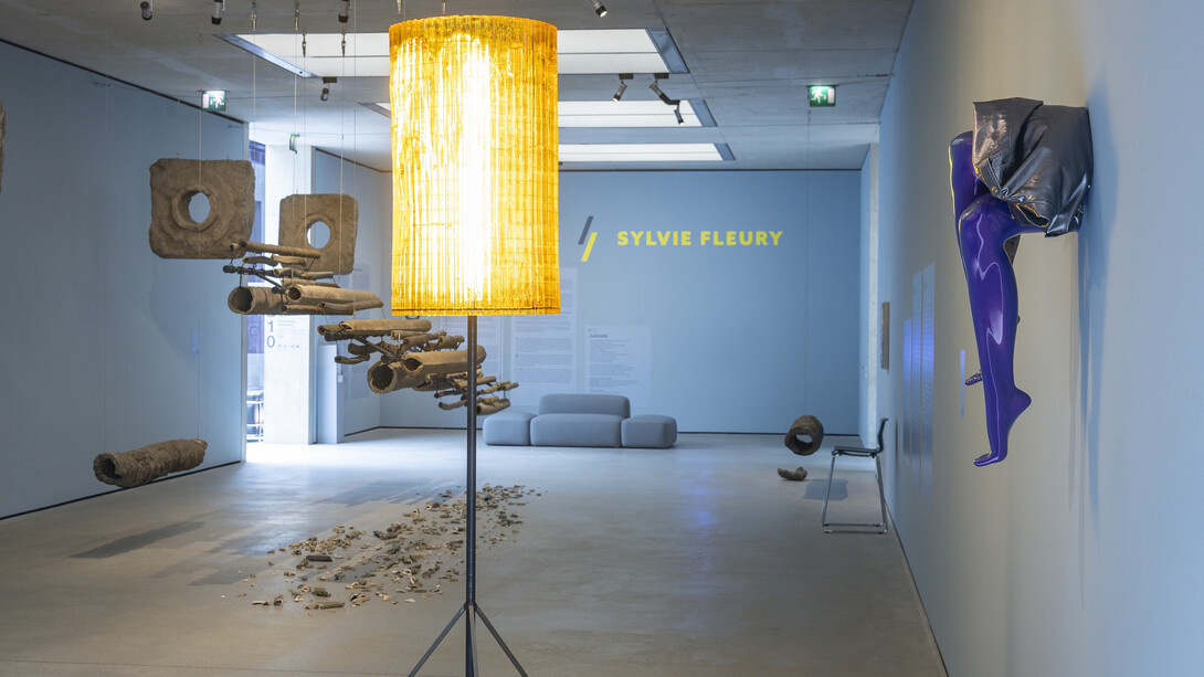 Sylvie Fleury, ausstellungsansicht. Mit freundlicher genehmigung des Museum der Moderne