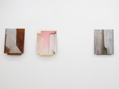Lucy Puls, Righting, exhibition view. Courtesy of Nicelle Beauchene Gallery