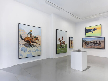 Francesc Torres, Aleluya del anarcocapitalismo para adolescentes, vista de exhibición. Cortesía de T20