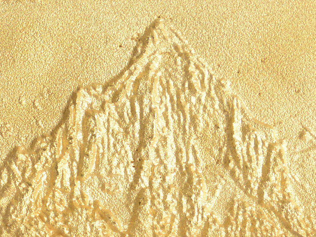 Giovanni Ozzola, Bassorilievi Series: Mountain #6, 2014, cast silver and gold mixture (microfusion cast), 5 x 7 x .3 cm © Giovanni Ozzola, Courtesy Gazelli Art House