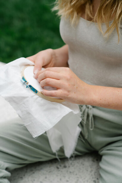 Poco después, comencé a enhebrar, en silencio, el secreto propósito de verte volver...