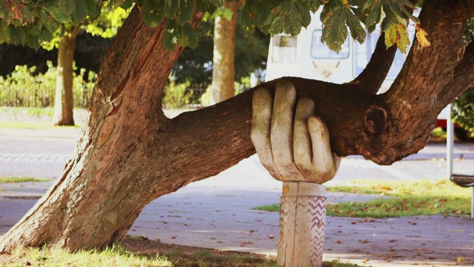 Ce qui soutient, opprime