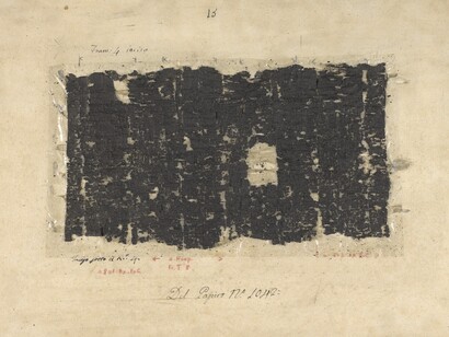 Papiro Heruclaneum 1521 f001r, British Library. I sette frammenti, recuperati e pubblicati nel laboratorio di Piaggio in Italia, facevano parte di un dono contenente una serie di rotoli che il re Ferdinando di Napoli aveva inviato a Giorgio IV d'Inghilterra in cambio di una giraffa reale per il suo zoo privato. Il rotolo contiene una parte di un'opera del filosofo greco Epicuro (341-270 a.C.). Frammento 1