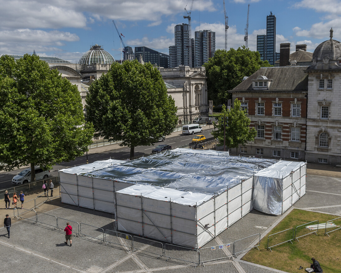 Cosmic Latte Lullaby. Courtesy of the artist and the photographer Guy Bell