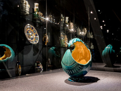 From East and West. Courtesy of Keramiekmuseum Princessehof