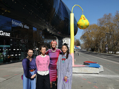 Andreja Hribernik (Director of the Kunsthaus), Chief Curator Katrin Bucher Trantow, artist Maruša Sagadin, and Verena Lam (Director of Kai 36, Marko Hotels). Courtesy of Kunsthaus Graz