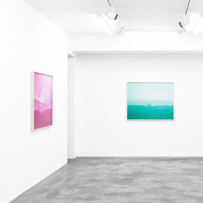 David Benjamin Sherry, The waves, exhibition view. Courtesy of Huxley-Parlour