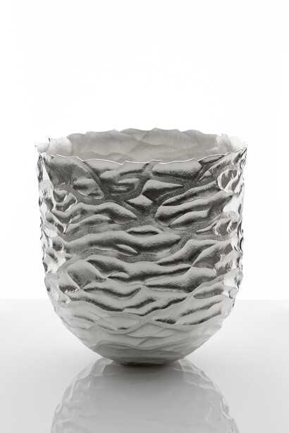 Hiroshi Suzuki, Seni Vase, 2014, Represented at COLLECT by Adrian Sassoon