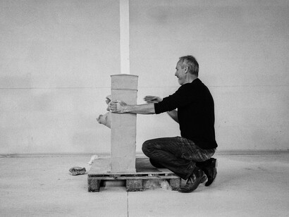 Erwin Wurm. Courtesy of 21er Haus