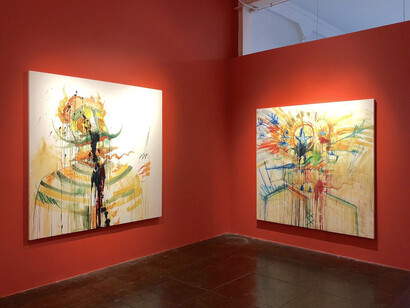 Retna : Mano A Mano, exhibiiton view. Courtesy of New Image Art