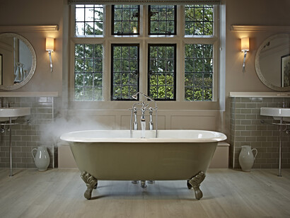 Foxhill Manor, bathroom