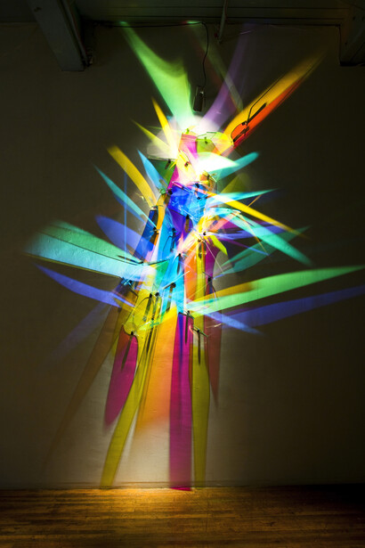 Stephen Knapp, Vivace
