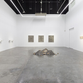 Various artists, All the lands from sunrise to sunset, exhibition view. Courtesy of Green Art Gallery 