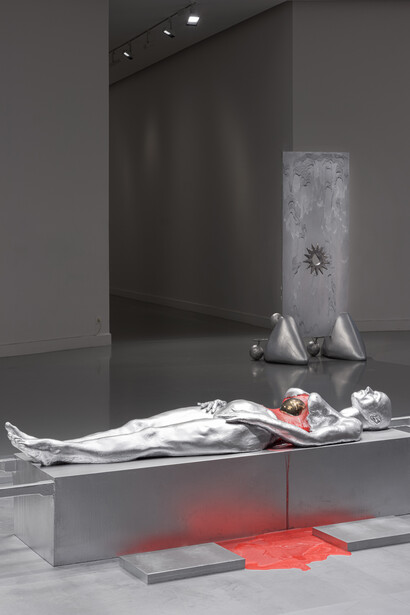 Stef Van Looveren, Cosmic body. First incision, exhibition view. Courtesy of M HKA