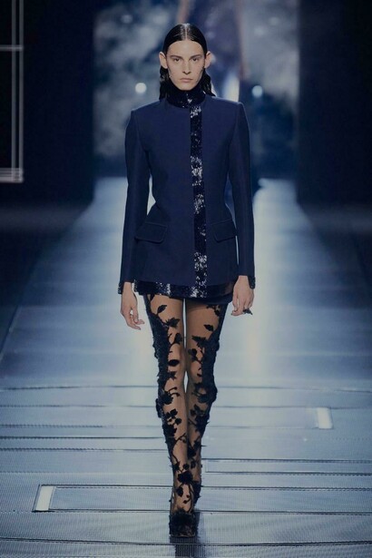 Meias Divertidas Nas Passarelas Da Fendi Alta Costura Primavera Verão 2022/2023