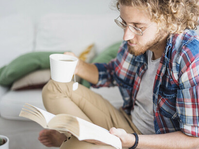 No tomar cafeína, té, chocolate o bebidas energéticas al menos seis horas antes de dormir
