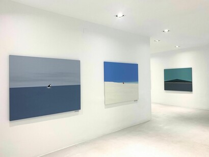 Suntur, After crying, exhibition view. Courtesy of Villazan