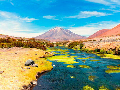El río Silala, también llamado Siloli, es un río internacional​ ubicado en la zona del altiplano andino, entre Bolivia y Chile