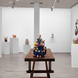 Laura Lagraña, Voy despacio. Llevo 1 olla de sopa, vista de exhibición. Cortesía de Yusto / Giner 