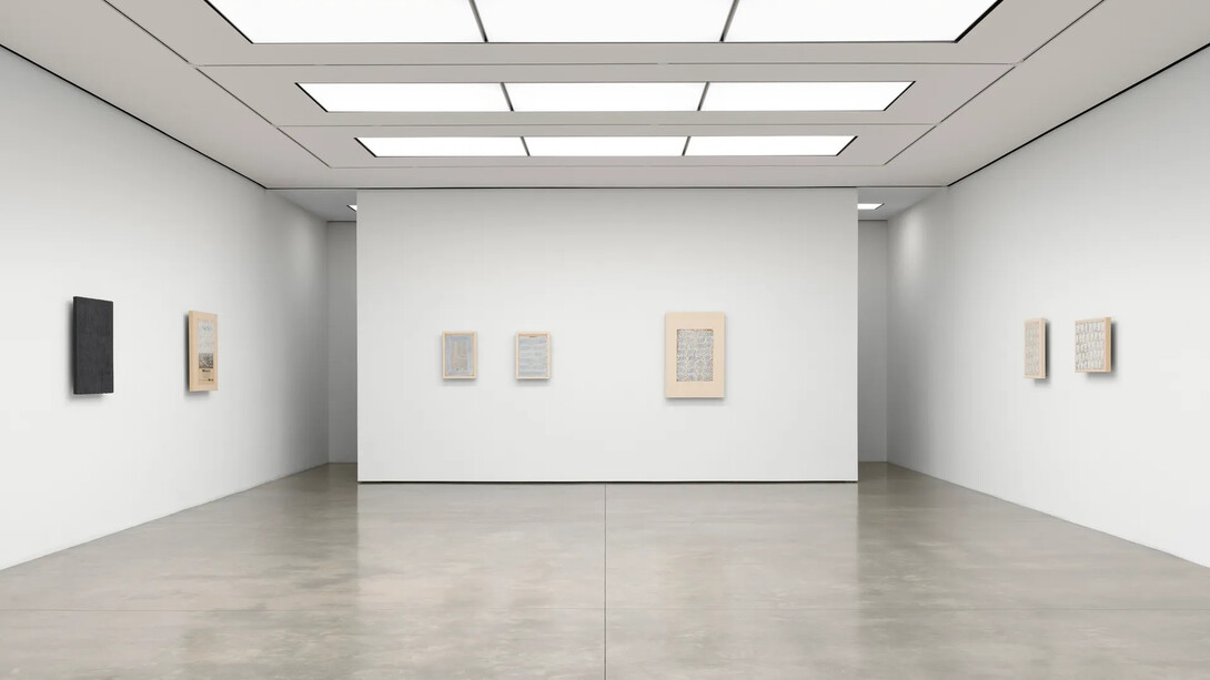 Park Seo-Bo, The newspaper ecritures, 2022–23, ehxibition view. Courtesy of White Cube