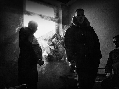 Valerio Bispuri: el fotógrafo que nos presta sus ojos y el reportero que nos muestra el lado olvidado de la vida nos hacen sentir el peso y precio que la normalidad impone en la sociedad en que vivimos (Fotografía: Valerio Bispuri)