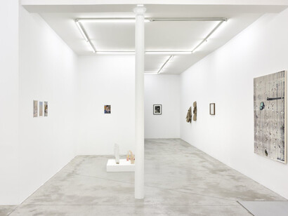Summer Spirits, 2023, installation view. Courtesy of Praz-Delavallade, Paris