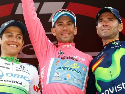 El pódium del Giro 2016: Chaves (2º), Nibali (1º) y Valverde (3º)