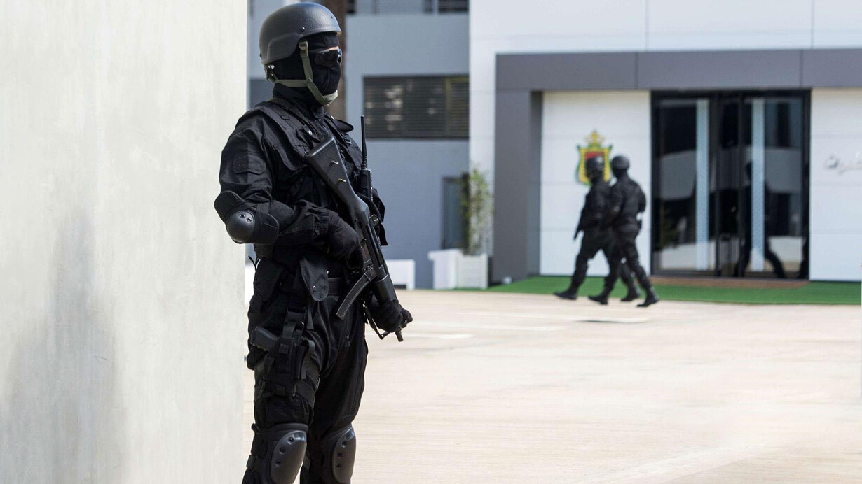 Police services follow an integrated security strategy