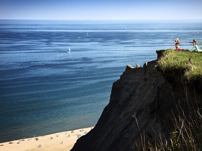 Mood Swings. Courtesy of Oliver Cole Gallery